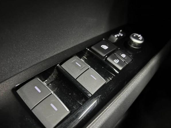 Новый Toyota Camry IX (XV80) China Market 2025 года, цена 4 099 000 рублей, седан, Автокод Объявления