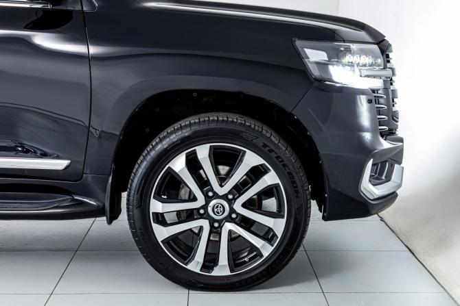 Toyota Land Cruiser 200 Series Рестайлинг 2 с пробегом 2016 года, цена 5 881 000 рублей, 148890 км, внедорожник, Автокод Объявления