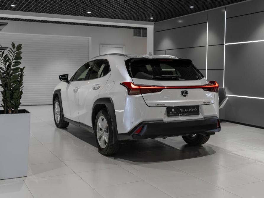 Lexus UX I Москва  - изображение 5