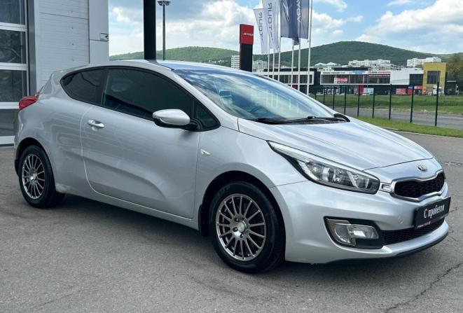 Kia Ceed II с пробегом 2014 года, цена 980 000 рублей, 157000 км, хэтчбек, Автокод Объявления