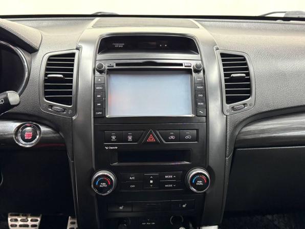 Kia Sorento II с пробегом 2010 года, цена 1 499 900 рублей, 175000 км, внедорожник, Автокод Объявления