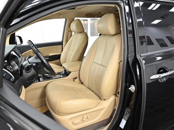 Kia Carnival III с пробегом 2019 года, цена 2 299 000 рублей, 193000 км, минивэн, Автокод Объявления