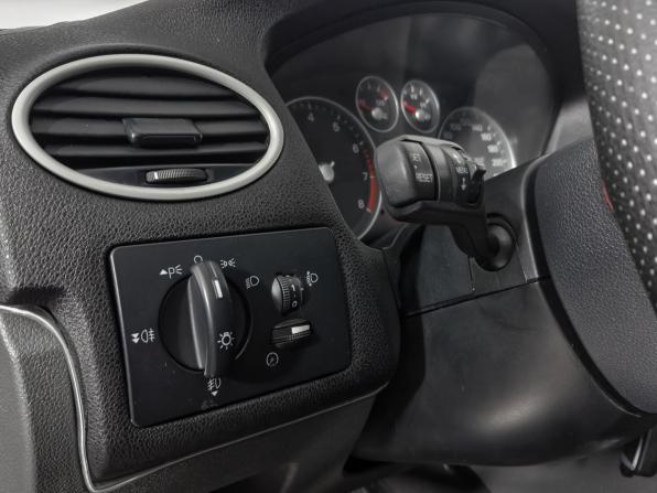 Ford Focus II с пробегом 2007 года, цена 316 000 рублей, 320539 км, седан, Автокод Объявления