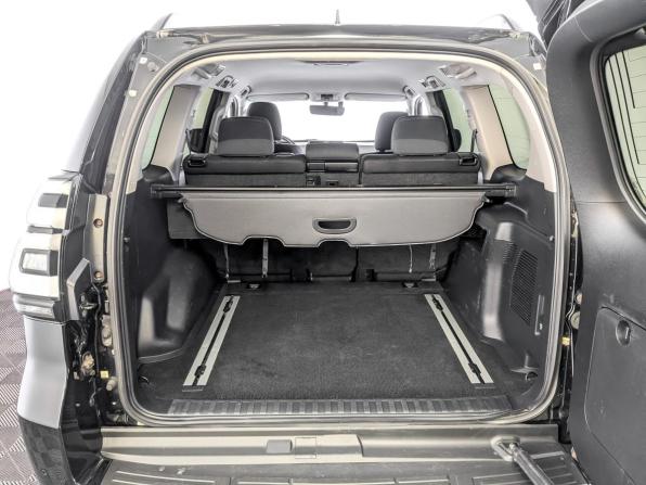Toyota Land Cruiser Prado 150 Series Рестайлинг 3 с пробегом 2021 года, цена 5 630 000 рублей, 108602 км, внедорожник, Автокод Объявления