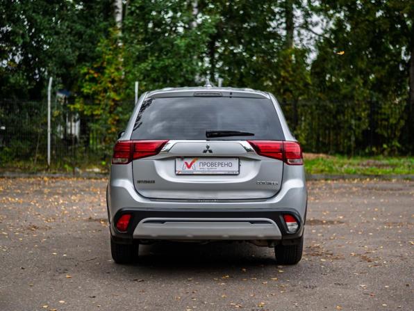 Mitsubishi Outlander III Рестайлинг 2 с пробегом 2018 года, цена 1 250 000 рублей, 328300 км, внедорожник, Автокод Объявления