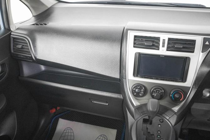 Toyota Ractis II с пробегом 2012 года, цена 919 000 рублей, 30000 км, хэтчбек, Автокод Объявления