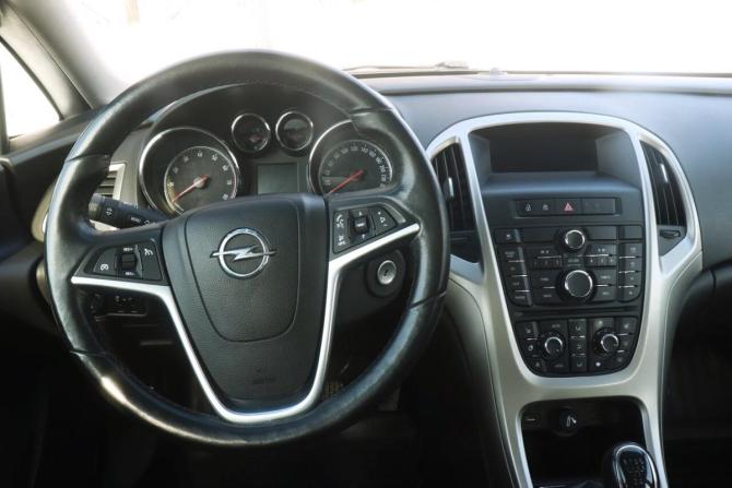 Opel Astra J с пробегом 2012 года, цена 629 900 рублей, 134388 км, хэтчбек, Автокод Объявления