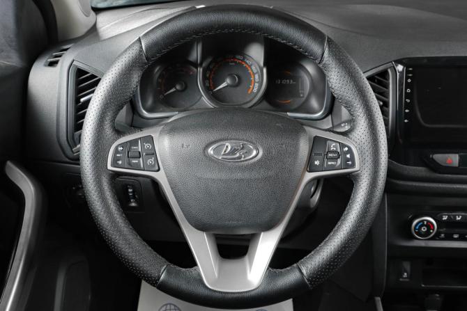 Lada (ВАЗ) XRAY I с пробегом 2019 года, цена 1 079 000 рублей, 131000 км, хэтчбек, Автокод Объявления