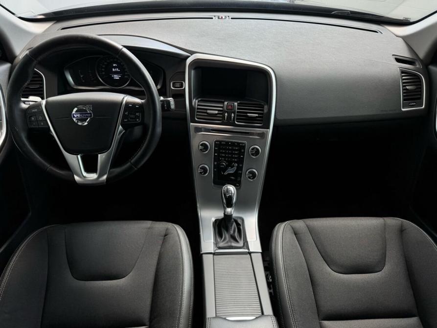 Volvo XC60 I Рестайлинг Санкт-Петербург  - изображение 16