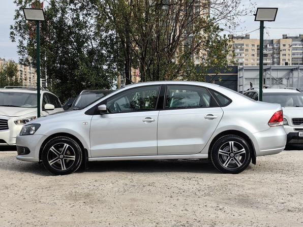 Volkswagen Polo V с пробегом 2013 года, цена 779 000 рублей, 122456 км, седан, Автокод Объявления