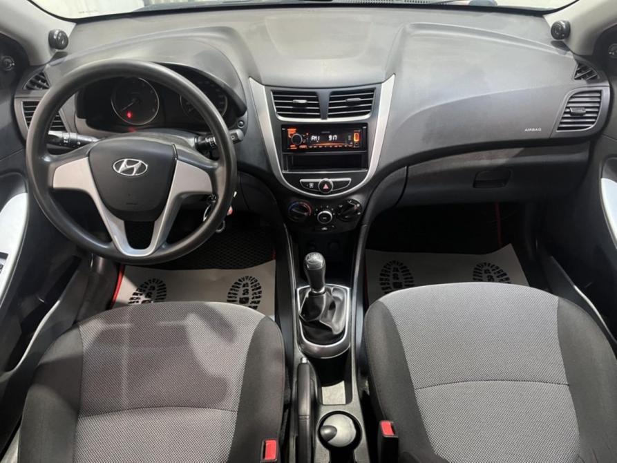 Hyundai Solaris I Курск  - изображение 8