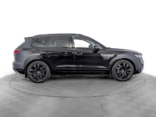 Volkswagen Touareg III с пробегом 2019 года, цена 5 480 000 рублей, 107016 км, внедорожник, Автокод Объявления