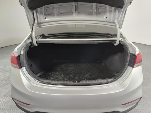 Hyundai Solaris II с пробегом 2018 года, цена 1 100 000 рублей, 168662 км, седан, Автокод Объявления