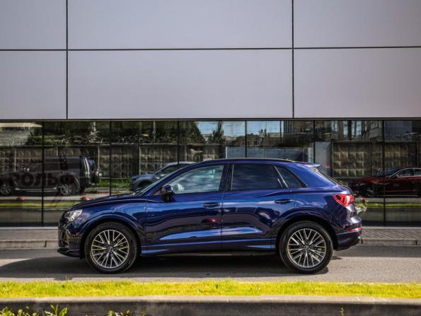 Audi Q3 II (F3) с пробегом 2021 года, цена 3 427 000 рублей, 100421 км, внедорожник, Автокод Объявления