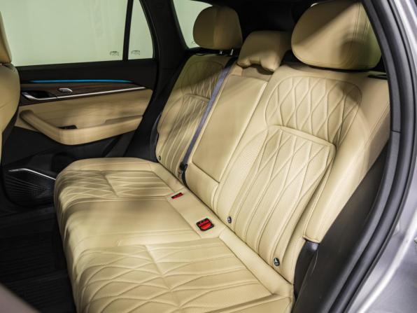 Geely Monjaro I Рестайлинг с пробегом 2025 года, цена 3 938 000 рублей, 2876 км, внедорожник, Автокод Объявления
