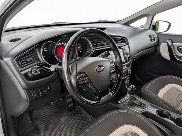 Kia Ceed II Рестайлинг с пробегом 2018 года, цена 1 350 000 рублей, 140589 км, универсал, Автокод Объявления