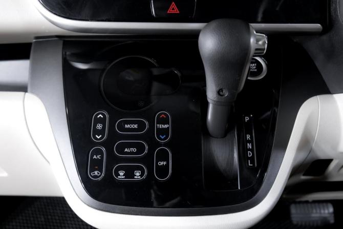 Nissan Dayz Roox I Рестайлинг с пробегом 2019 года, цена 899 000 рублей, 60803 км, хэтчбек, Автокод Объявления