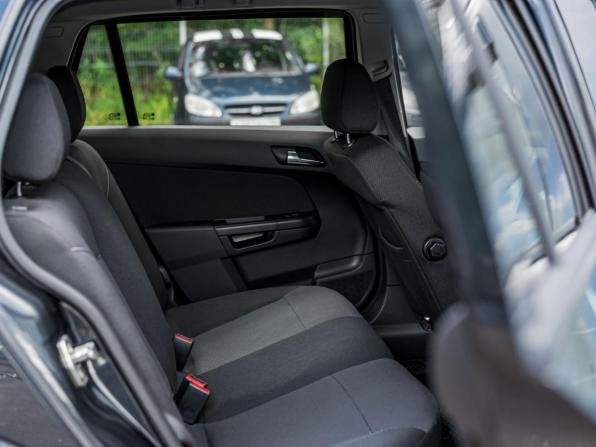 Opel Astra H Рестайлинг с пробегом 2014 года, цена 668 001 рубль, 138654 км, седан, Автокод Объявления