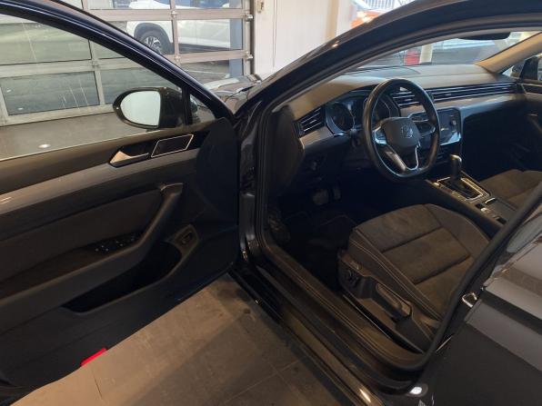 Volkswagen Passat B8 Рестайлинг с пробегом 2023 года, цена 2 820 000 рублей, 64814 км, универсал, Автокод Объявления