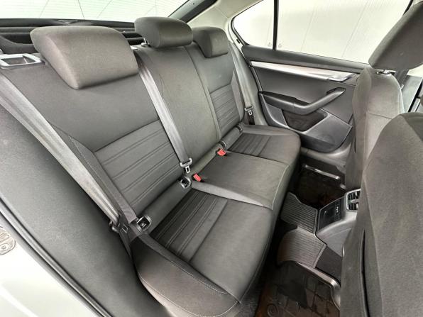 Skoda Octavia III (A7) Рестайлинг с пробегом 2019 года, цена 1 870 000 рублей, 68900 км, лифтбек, Автокод Объявления