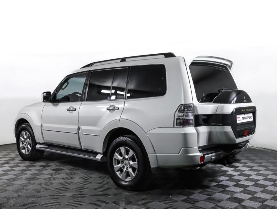 Mitsubishi Pajero IV Рестайлинг 2 Москва  - изображение 7
