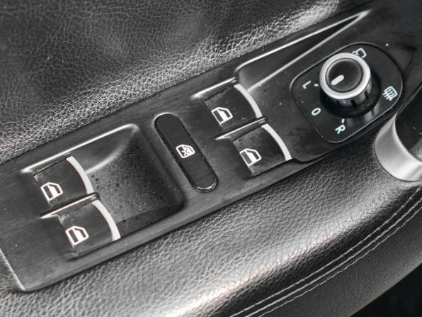 Volkswagen Passat B7 с пробегом 2012 года, цена 1 150 000 рублей, 247663 км, седан, Автокод Объявления