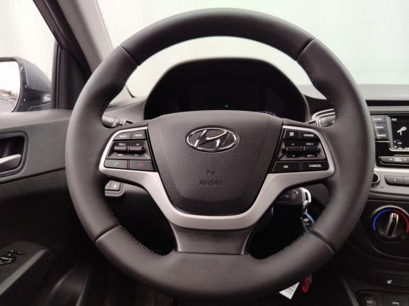 Hyundai Solaris II Рестайлинг с пробегом 2021 года, цена 1 399 000 рублей, 118925 км, седан, Автокод Объявления