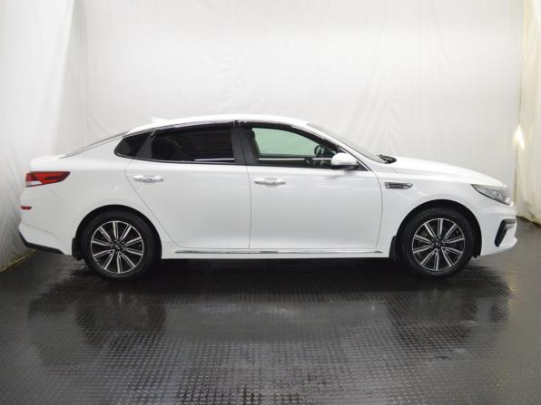Kia Optima IV Рестайлинг с пробегом 2018 года, цена 1 300 000 рублей, 206307 км, седан, Автокод Объявления