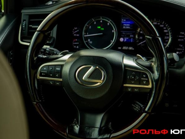 Lexus LX III Рестайлинг 2 с пробегом 2016 года, цена 6 800 000 рублей, 203131 км, внедорожник, Автокод Объявления