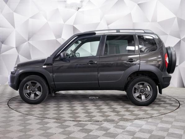Chevrolet Niva I Рестайлинг с пробегом 2018 года, цена 715 000 рублей, 91763 км, внедорожник, Автокод Объявления