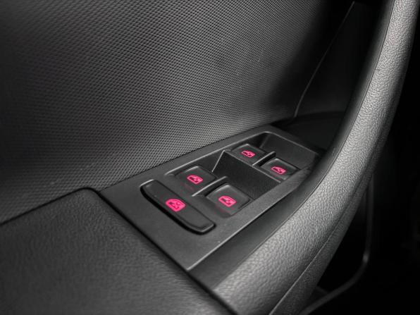Volkswagen Polo VI с пробегом 2020 года, цена 1 575 000 рублей, 66198 км, лифтбек, Автокод Объявления