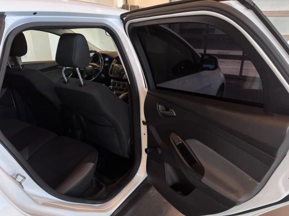 Ford Focus III с пробегом 2012 года, цена 640 000 рублей, 183121 км, универсал, Автокод Объявления