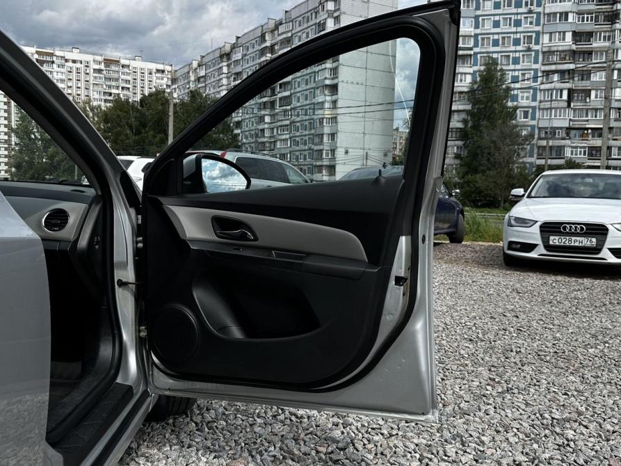 Chevrolet Cruze I Рестайлинг Ярославль  - изображение 17