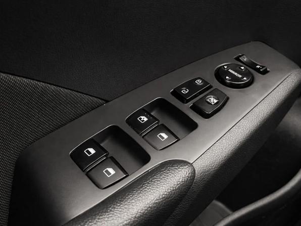 Hyundai Solaris II с пробегом 2019 года, цена 1 197 000 рублей, 181130 км, седан, Автокод Объявления