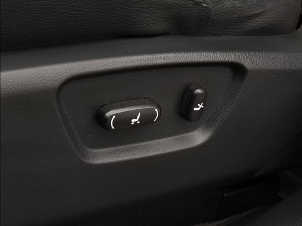 Opel Antara I Рестайлинг с пробегом 2013 года, цена 1 060 000 рублей, 111988 км, внедорожник, Автокод Объявления