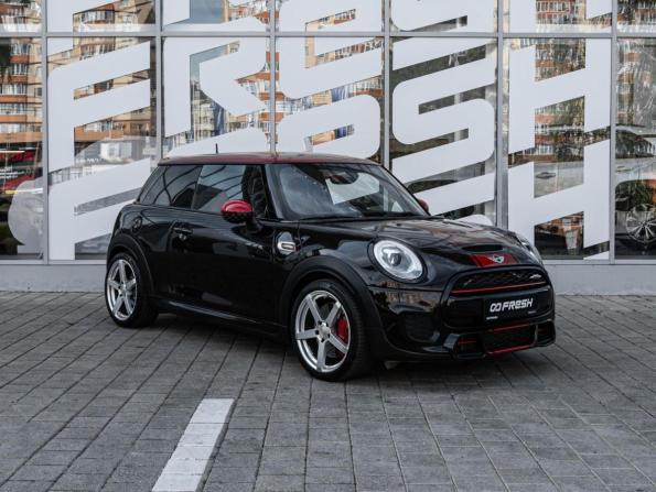 Mini Hatch III (F55/F56) с пробегом 2017 года, цена 1 840 000 рублей, 162300 км, хэтчбек, Автокод Объявления