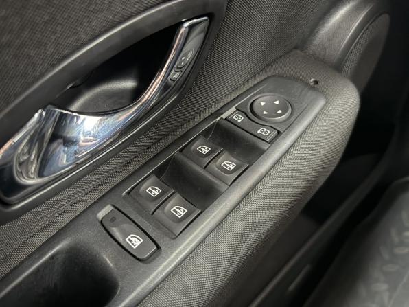 Renault Fluence I с пробегом 2012 года, цена 780 000 рублей, 216446 км, седан, Автокод Объявления