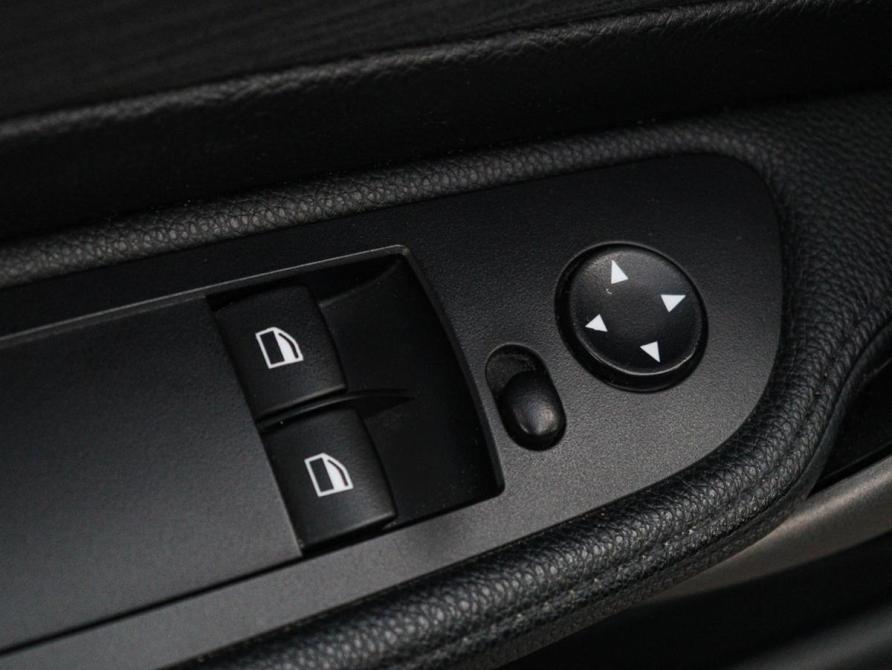 BMW 1 серии I (E81/E82/E87/E88) Рестайлинг Москва  - изображение 10