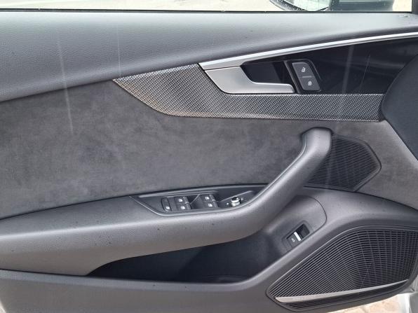Audi A4 V (B9) Рестайлинг с пробегом 2019 года, цена 4 300 000 рублей, 124740 км, универсал, Автокод Объявления