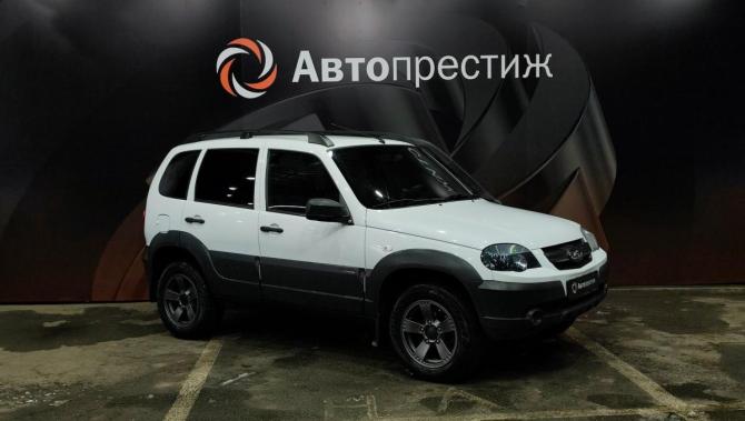 Chevrolet Niva I Рестайлинг с пробегом 2020 года, цена 889 000 рублей, 58000 км, внедорожник, Автокод Объявления