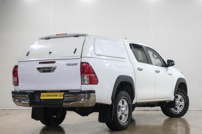 Toyota Hilux VIII с пробегом 2016 года, цена 2 919 000 рублей, 220000 км, offers.body_type.unknown, Автокод Объявления