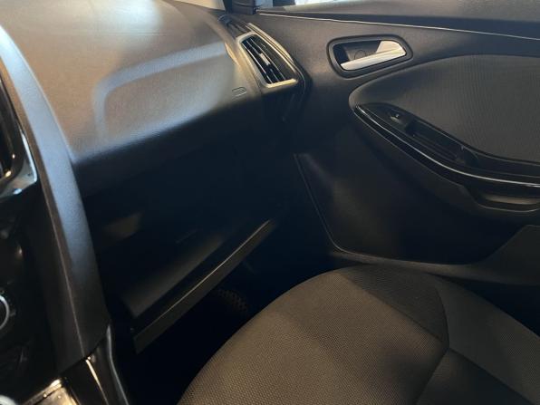 Ford Focus III с пробегом 2011 года, цена 593 000 рублей, 223387 км, хэтчбек, Автокод Объявления