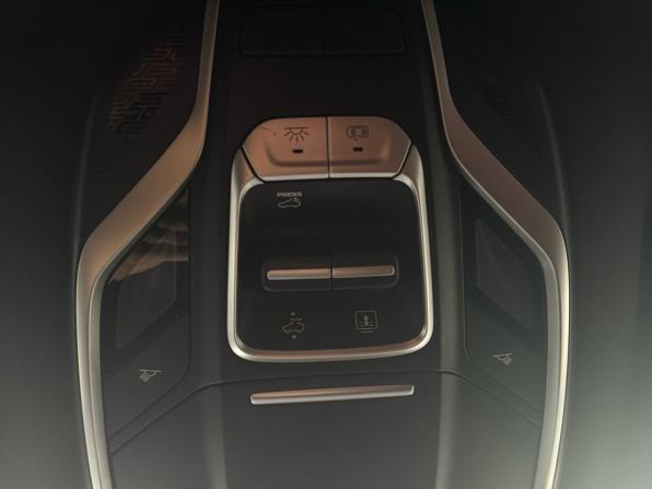 Geely Coolray I Рестайлинг с пробегом 2023 года, цена 1 970 000 рублей, 34000 км, внедорожник, Автокод Объявления