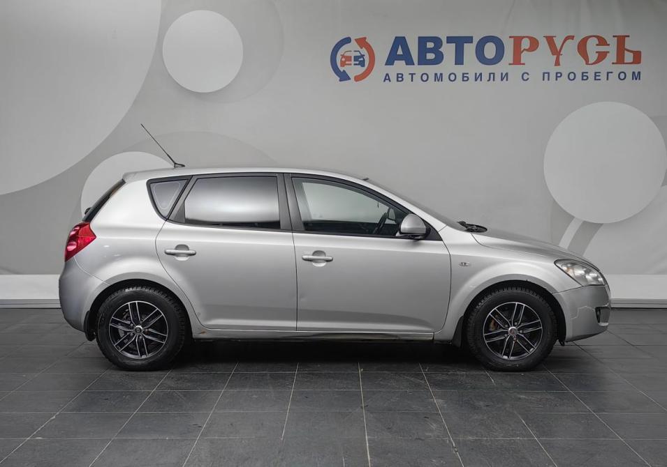 Kia Ceed I Москва  - изображение 5
