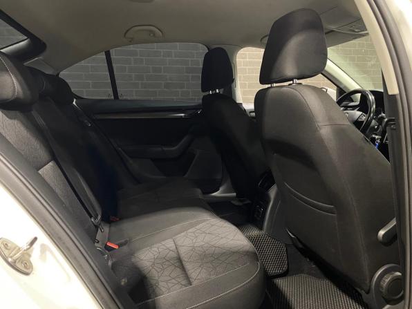 Skoda Octavia III (A7) Рестайлинг с пробегом 2019 года, цена 1 525 000 рублей, 208166 км, лифтбек, Автокод Объявления