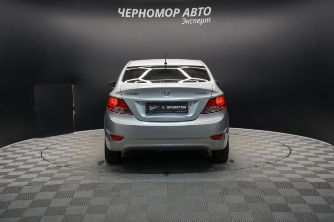 Hyundai Accent IV с пробегом 2011 года, цена 898 000 рублей, 207500 км, седан, Автокод Объявления