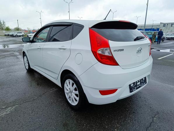 Hyundai Solaris I Рестайлинг с пробегом 2014 года, цена 849 995 рублей, 121332 км, хэтчбек, Автокод Объявления