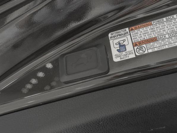 Toyota RAV4 IV (XA40) Рестайлинг с пробегом 2016 года, цена 2 380 000 рублей, 110582 км, внедорожник, Автокод Объявления