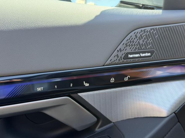 BMW 5 серии VIII (G60/G61/G68) с пробегом 2024 года, цена 7 800 000 рублей, 17551 км, седан, Автокод Объявления