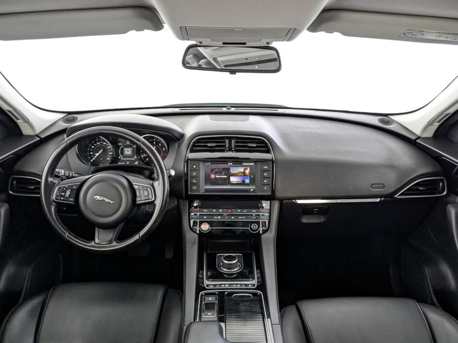 Jaguar F-Pace I Москва  - изображение 14